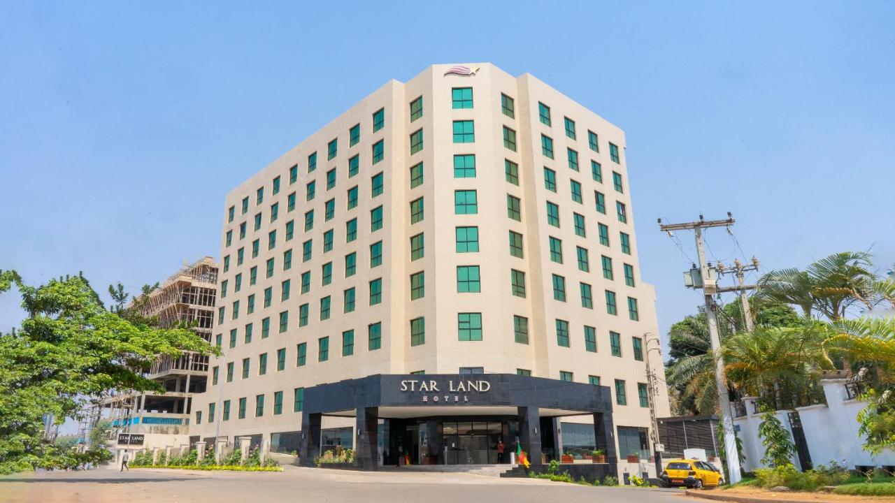 Star Land Hotel Bastos Yaoundé Esterno foto